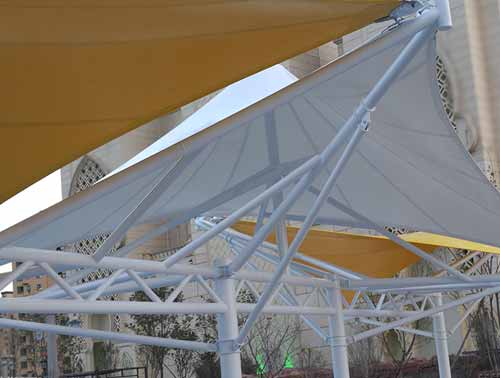 長春張拉膜與鋼結(jié)構(gòu)如何進(jìn)行連接？